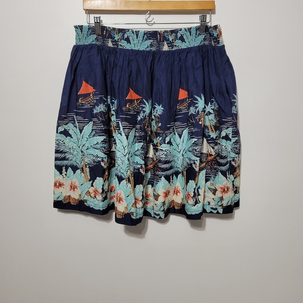 Tommy Hilfiger Hawaiian Skirt. SIZE XL